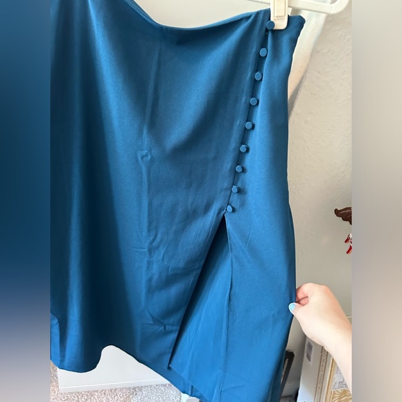 Abercrombie Midi Skirt - Picture 2 of 4